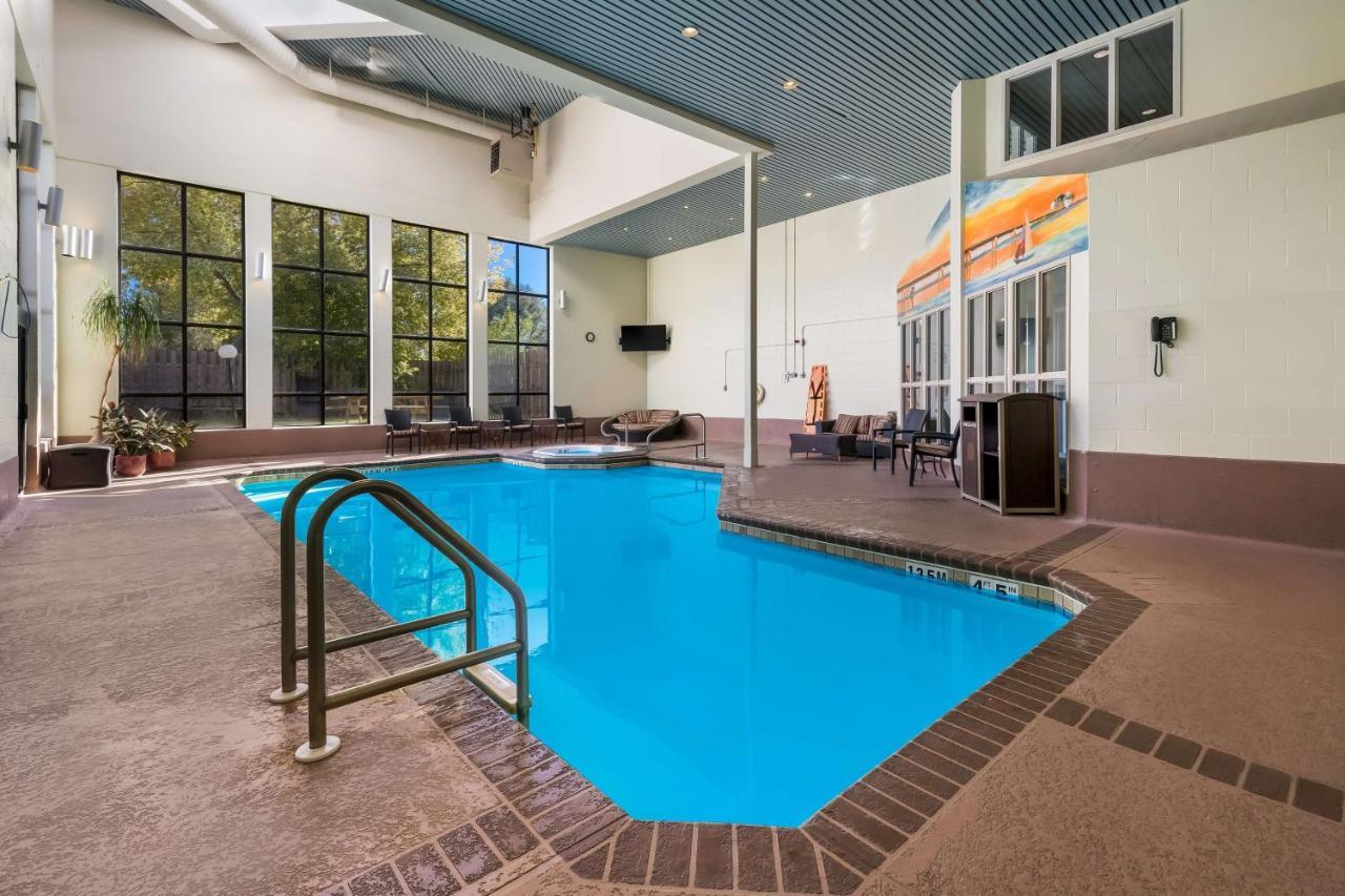 Best Western בלוויל מראה חיצוני תמונה